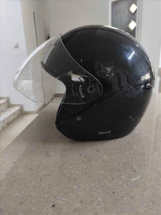 תמונה 2 ,קסדה שחורה לאופנוע במידה גדולה למכירה ביבנה שונות  שונות