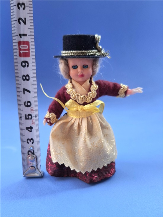 תמונה 9 ,בובות מזכרות קטנות vintage למכירה ברמת גן אספנות  אחר