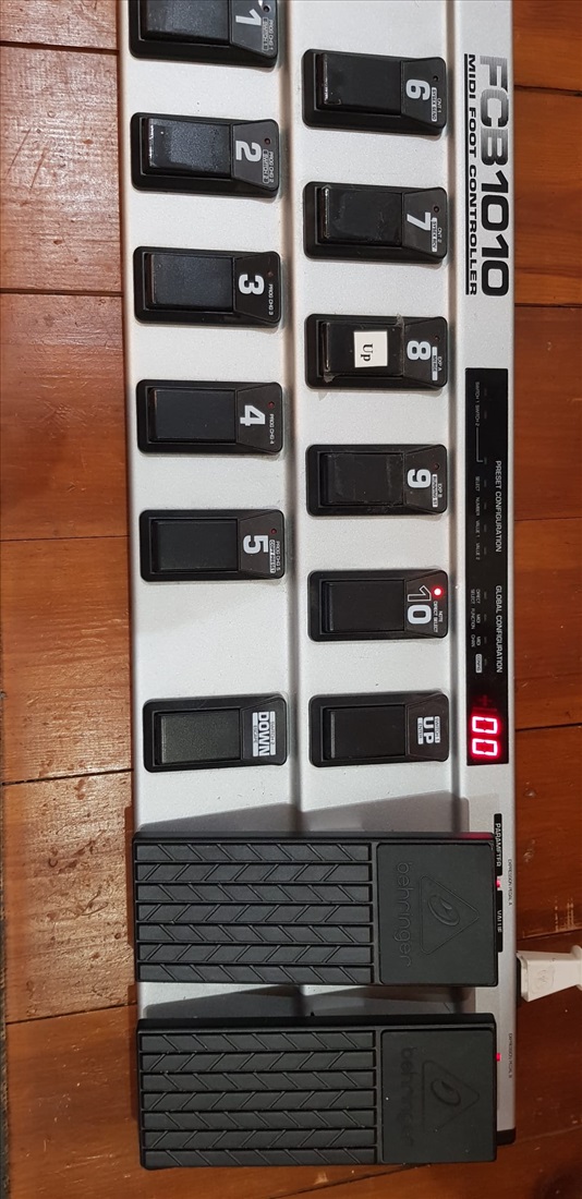 תמונה 2 ,שלט מידי  FOOT CONTROLLER למכירה בחיפה כלי נגינה  שונות