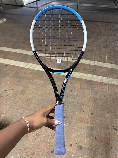 תמונה 1 ,מחבט טניס Wilson ultra 100 למכירה בתל אביב ציוד ספורט  מחבטי טניס