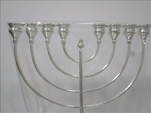 יודאיקה חנוכיות 29 