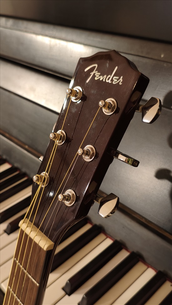 תמונה 2 ,גיטרה אקוסטית מוגברת Fender למכירה בירושלים כלי נגינה  גיטרה אקוסטית