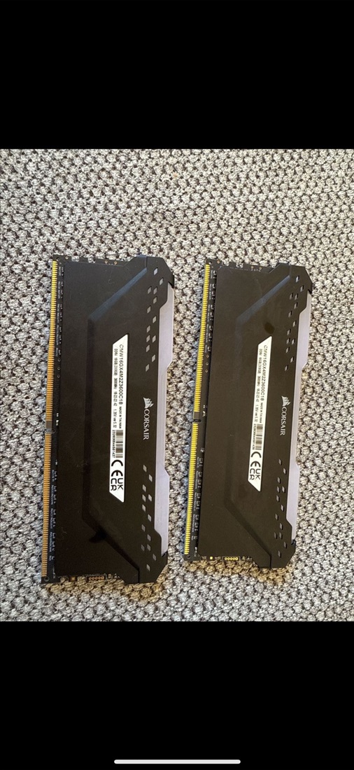 תמונה 2 ,‏16GB (2×8GB) 3200 MHz למכירה במעלות-תרשיחא מחשבים וציוד נלווה  כרטיס זכרון