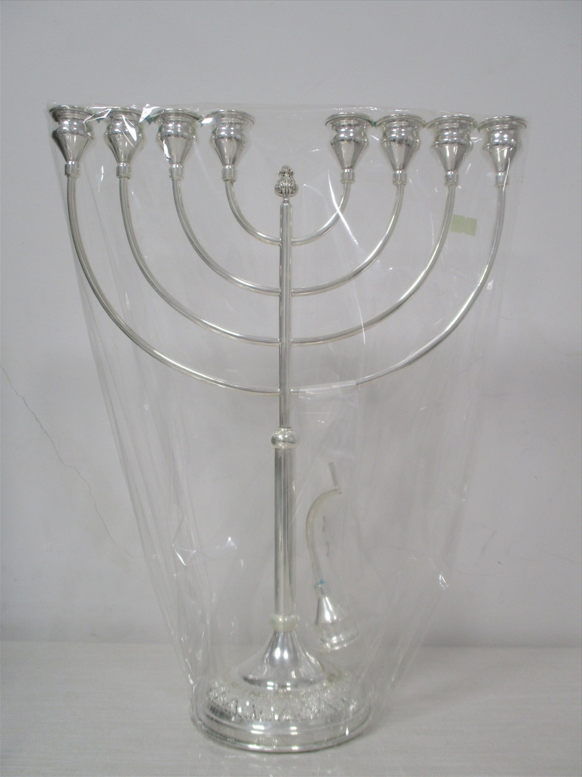 תמונה 2, חנוכיה מצופה כסף טהור למכירה במודיעין עילית | יודאיקה  חנוכיות
