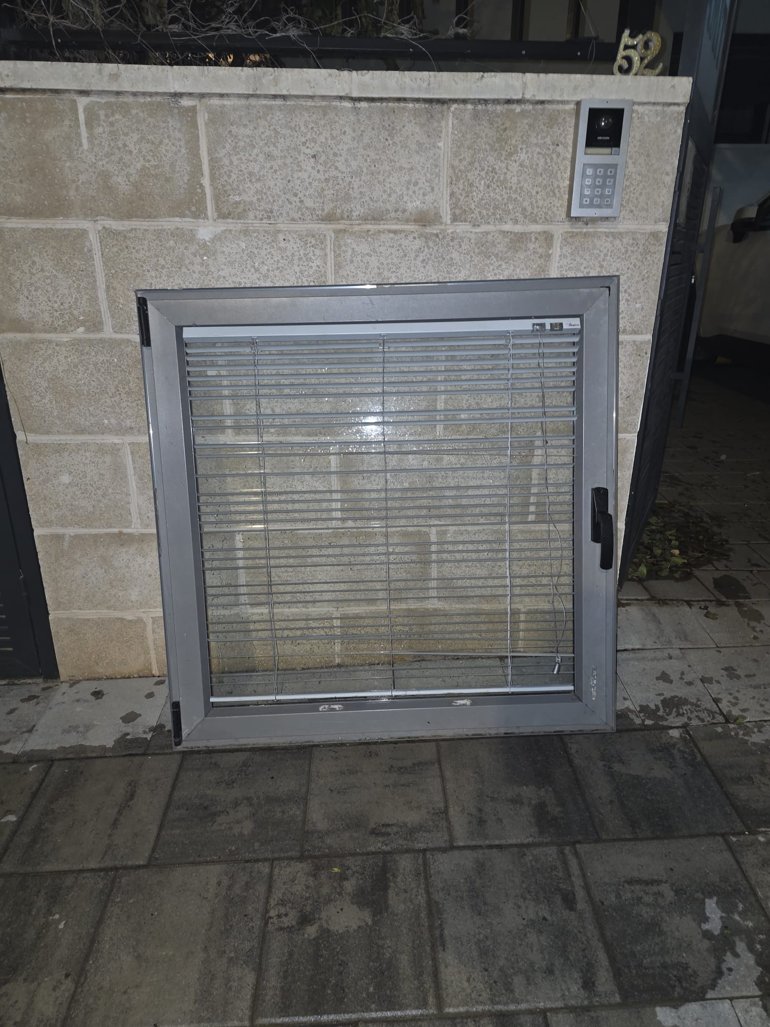 תמונה 4, חלון ממד דריקיפ בצבע אפור למכירה בחדרה | מיגון לבית ולעסק  מיגון אחר