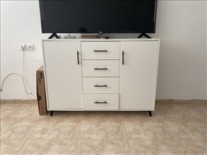 שידה 2 דלתות 4 מגירות 