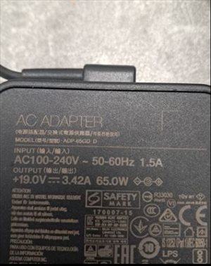 מחשבים וציוד נלווה - מטען ASUS <br>       