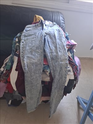 ביגוד ואביזרים - ג'ינסים <br>       