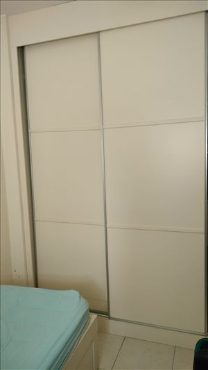 ארונות קיר מפורקים למסירה 