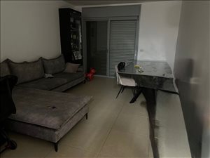 ספה פינתית מרהיטי קיבוץ השלושה 