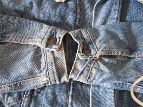 תמונה 3 ,LEVIS ז'קט 70603 של לויס  מבוד למכירה בKiriyat-Motskin ביגוד ואביזרים  מעילים וג'קטים