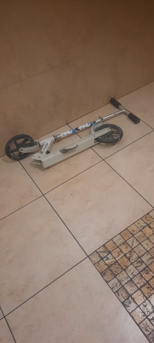 תמונה 2 ,קורקינט עם גלגלים גדולים למכירה בפתח תיקווה קורקינטים  קורקינט