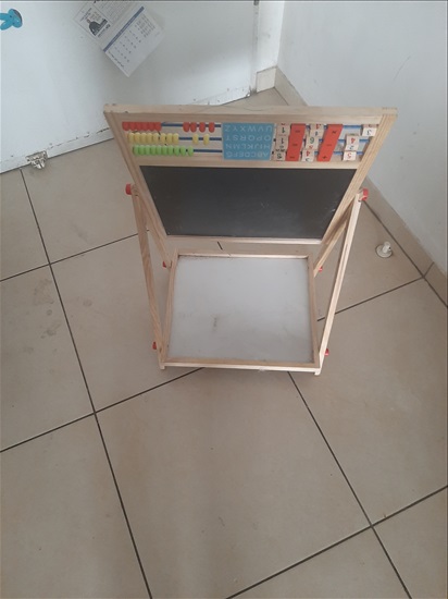 תמונה 1 ,לוח לציור גירים וטושים  למכירה בפיית לתינוק ולילד  אחר