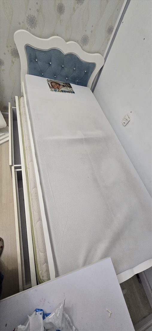 תמונה 2 ,חדר נערה למכירה למכירה בבת ים ריהוט  ארונות
