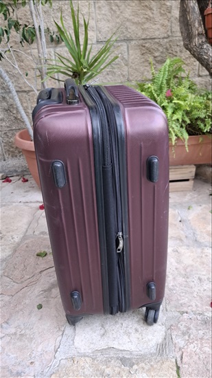 תמונה 4 ,מזוודה קטנה-בינונית 56/38/27 למכירה ברמת גן למטייל ולמתגייס  מזוודות ותיקים