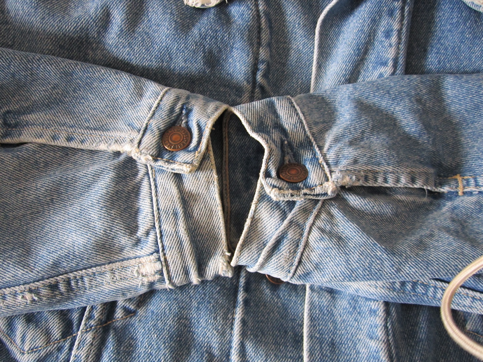 תמונה 3, LEVIS זקט 70603 של לויס  מבוד למכירה בKiriyat-Motskin | ביגוד ואביזרי...