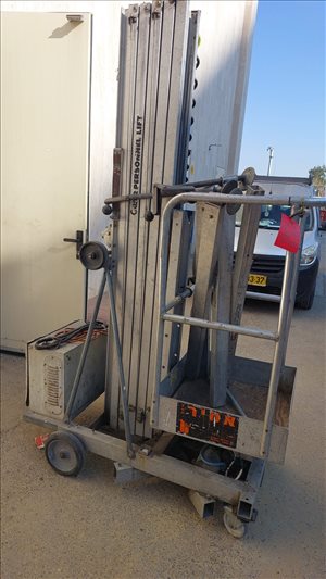במת הרמה GENIE PLC-30 
