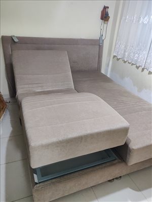מיטה מתכווננת חשמלית אורטופדית 