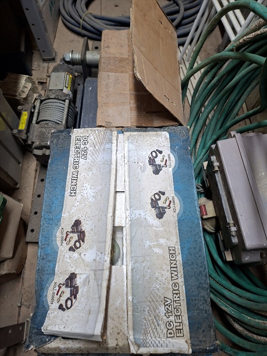 תמונה 7 ,כננת משיכה 12VDC ELECTRIC WINC למכירה ברחובות כלי עבודה  אחר