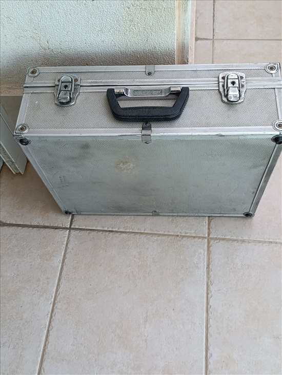 תמונה 1 ,ארגז כלים אלומיניום קל למכירה בנשר כלי עבודה  ארגזי כלים