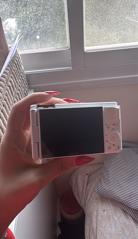 תמונה 1 ,מצלמה דיגטלית sony zv-1  למכירה בחיפה צילום  מצלמה דיגיטלית