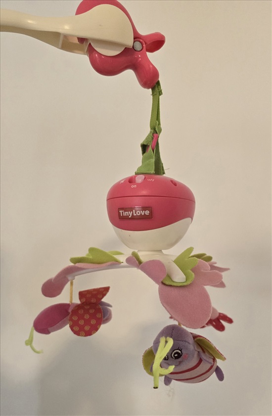 תמונה 1 ,מובייל Tiny Love במצב מצוין למכירה בכפר סבא לתינוק ולילד  מובייל