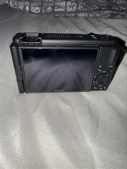 תמונה 9 ,Sony zv-f1 למכירה בתל אביב צילום  מצלמה דיגיטלית