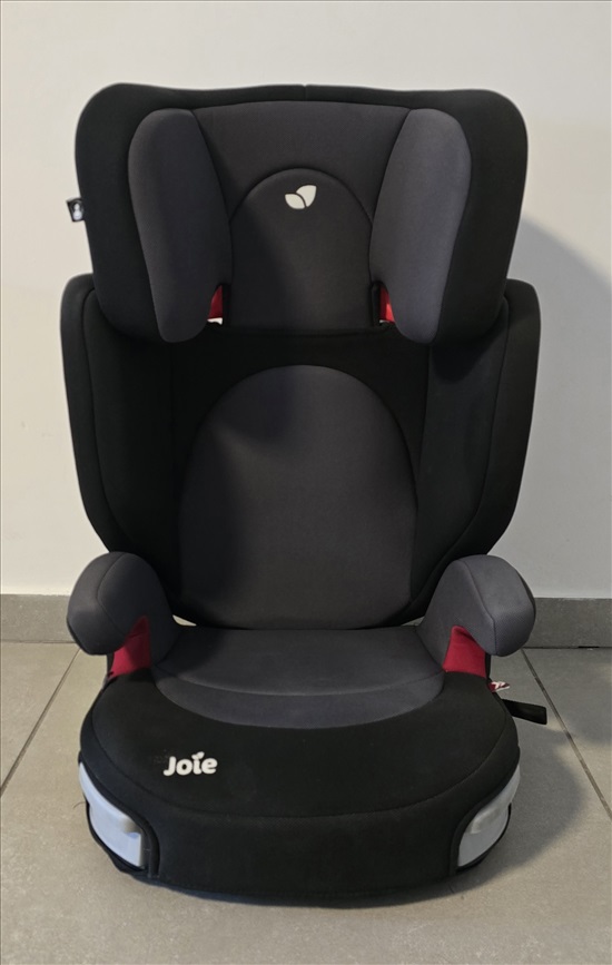 תמונה 1 ,בוסטר מבית Joie במצב מצוין למכירה בכפר סבא לתינוק ולילד  כסא לרכב