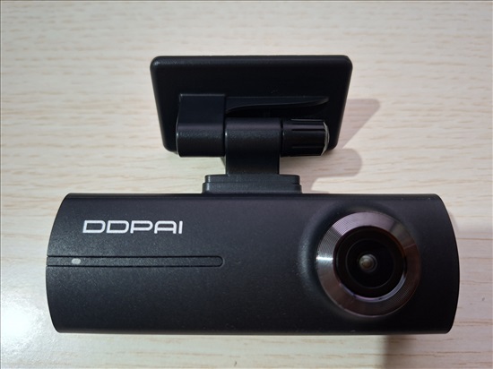 תמונה 2 ,מצלמת רכב DDPAI A2S כמו חדשה למכירה בבית דגן צילום  מצלמה דיגיטלית