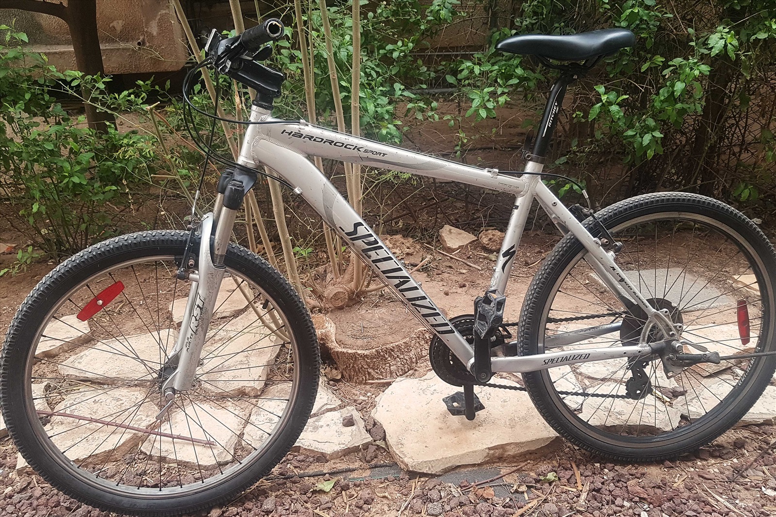 תמונה 2, SPECIALIZED HARDROCK SPORT למכירה בנתניה | אופניים  הרים זנב קשיח