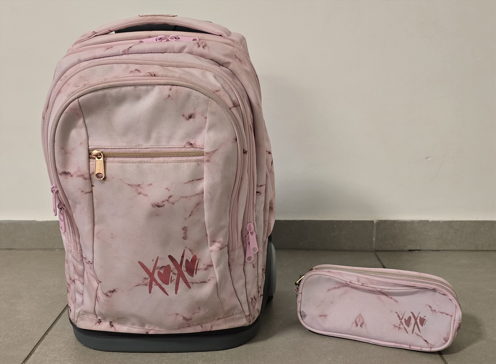 תמונה 1, תיק אורטופדי XOXO במצב מצוין למכירה בכפר סבא | ציוד לבית ספר  ילקוט