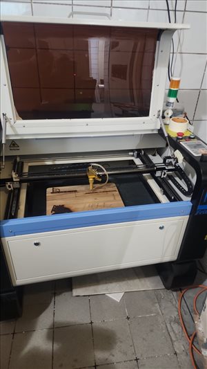 מכונת 1️⃣ לייזר HL 6040 80W 