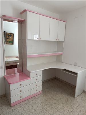 ריהוט - ספריה + שידה  <br>       