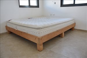 מיטה זוגית 