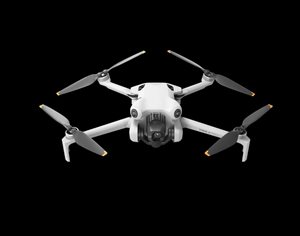 רחפן DJI מיני 4 קומבו פלוס 