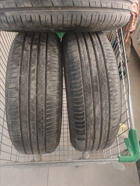 תמונה 4 ,4 צמגים במצב מצוין 2 מהם חדשים למכירה בדימונה שונות  שונות