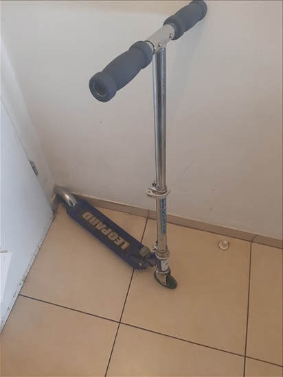 תמונה 1 ,קורקינט חברת לאופרט שמור מאוד למכירה בפתח תקווה לתינוק ולילד  שונות