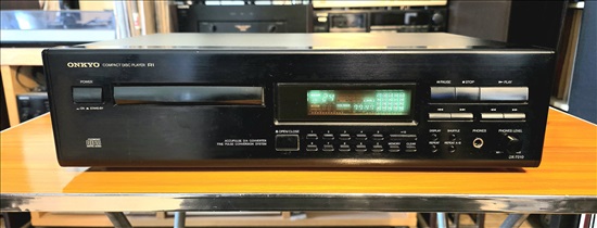 תמונה 1 ,נגן וינטג' היי אנד של ONKYO  למכירה בתל אביב סטריאו ונגנים  נגן דיסקים