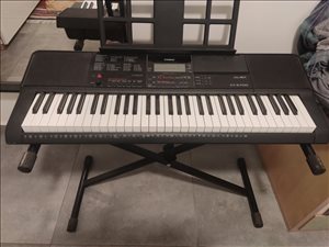  Casio CT-X700 