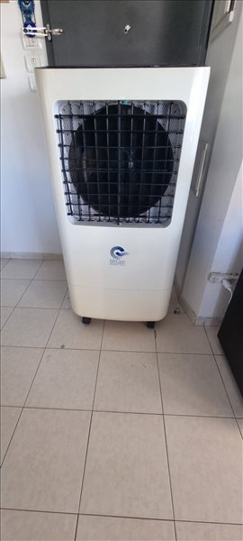 מצנן עם חיבור מים 