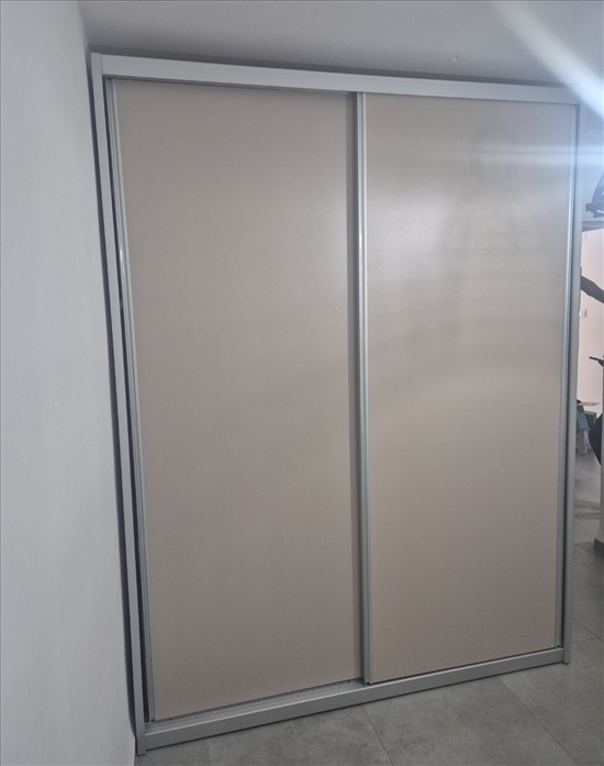 תמונה 1 ,ארון הזזה+שידה תואמת למכירה בחזון ריהוט  ארונות