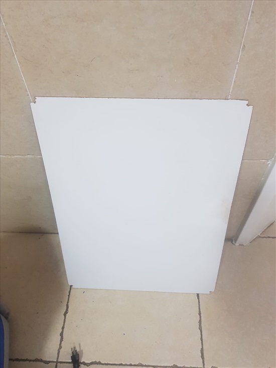 תמונה 2 ,שולחן ילדים לבן/אורן של איקאה למכירה בפתח תקווה ריהוט  ריהוט לחדרי ילדים