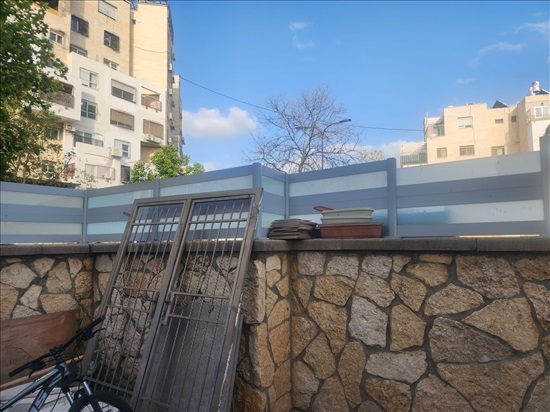 תמונה 2 ,גדר אלומיניום וסופרגלס למכירה במודיעין עילית לגינה  שונות