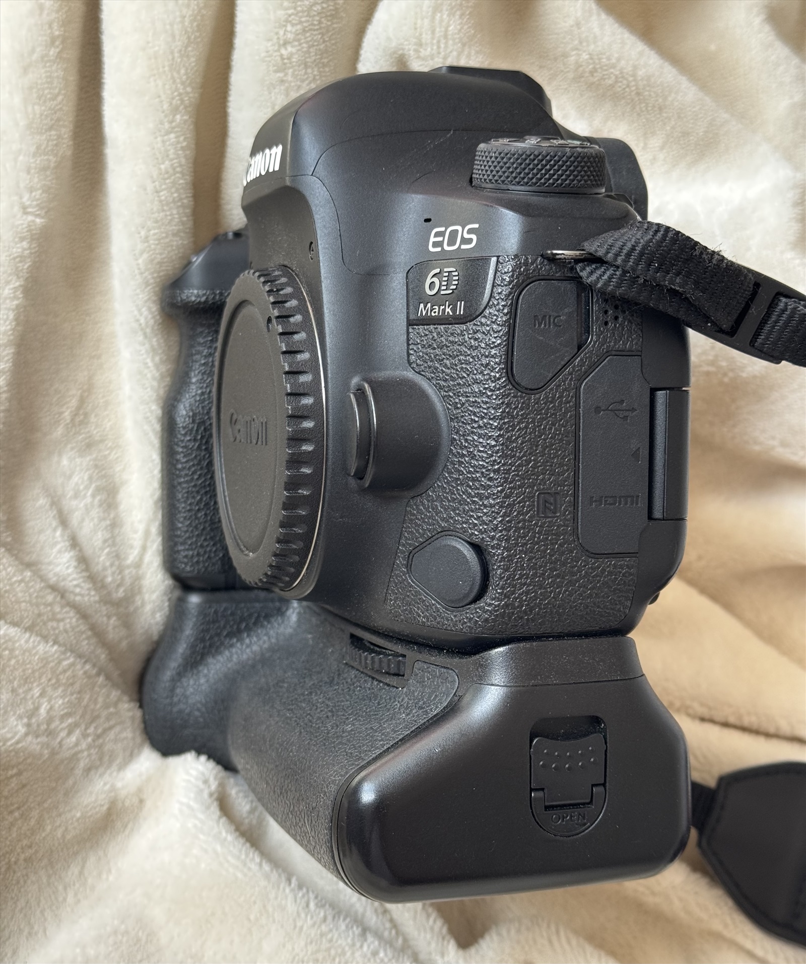 תמונה 4, מצלמת קנון EOS 6D MARK II למכירה בגבע בנימין | צילום  מצלמה רפלקס דיגיטלית