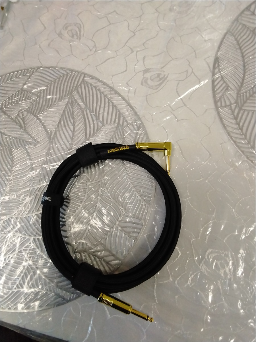 תמונה 1, כבל לגיטרה של Ernie Ball 6081 למכירה בירושלים | כלי נגינה  אביזרים נלווים