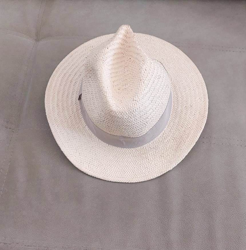 תמונה 1, כובע קש H&M אופנתי לנשים למכירה בהרצליה | ביגוד ואביזרים  כובעים ומגבעות