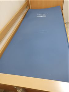 ציוד סיעודי/רפואי מיטה 4 