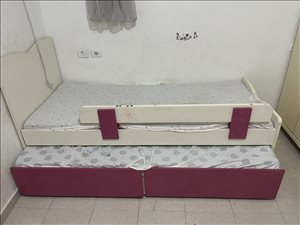 מיטה נפתחת לבנות 