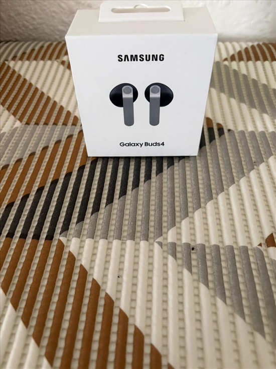 תמונה 2 ,בס״ד  Samsung buds 4  במצב חדש למכירה בבאר שבע סלולרי  אוזניות