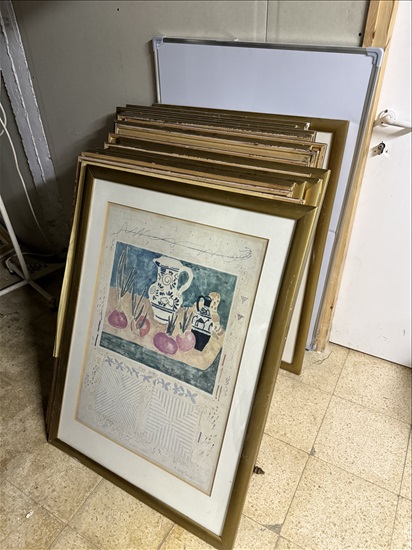 תמונה 3 ,שולחנות ותמונות  למכירה בסנהדריה  תכולת דירה  שונות
